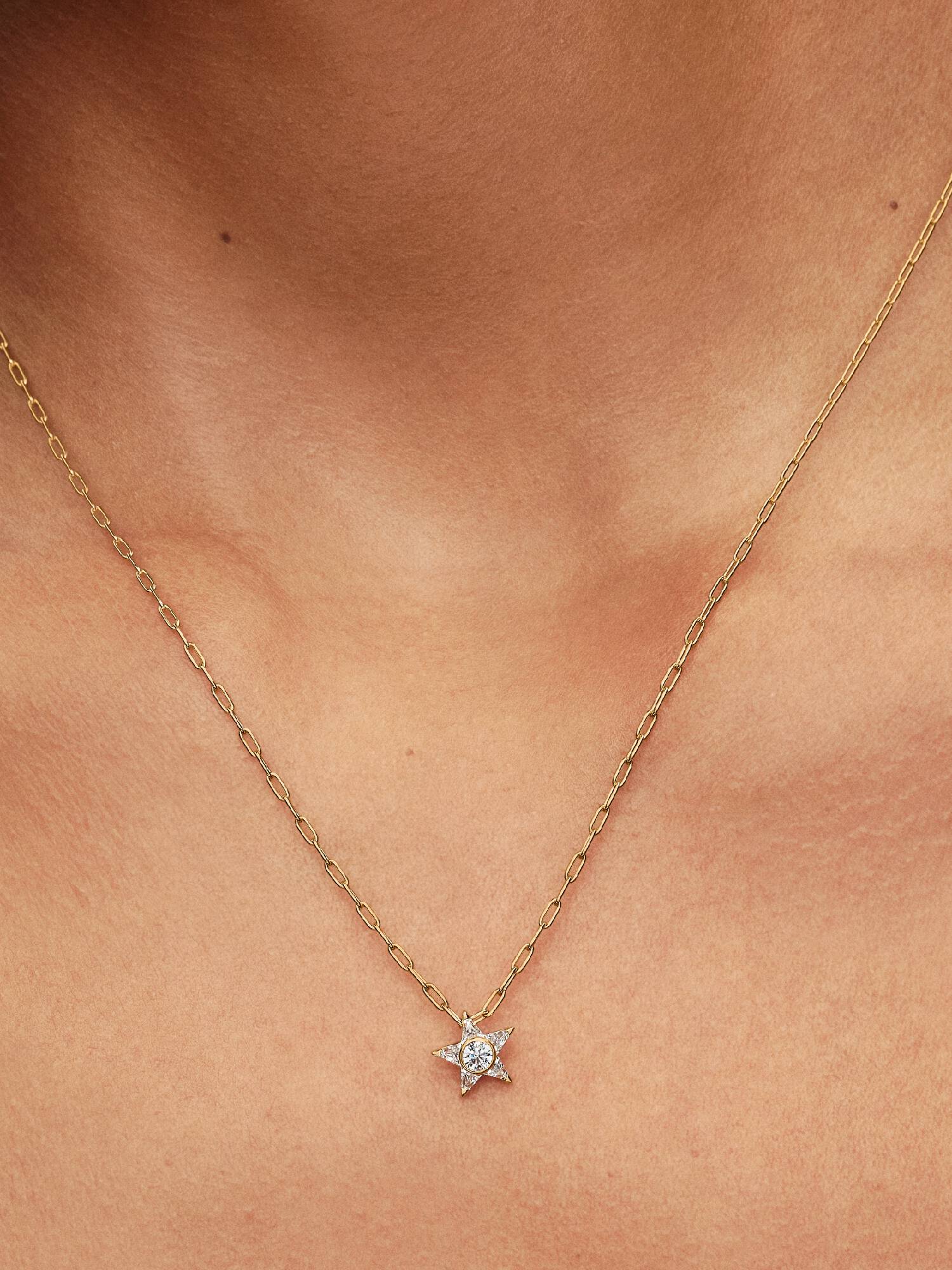 Collar con Colgante Estrella Brillante