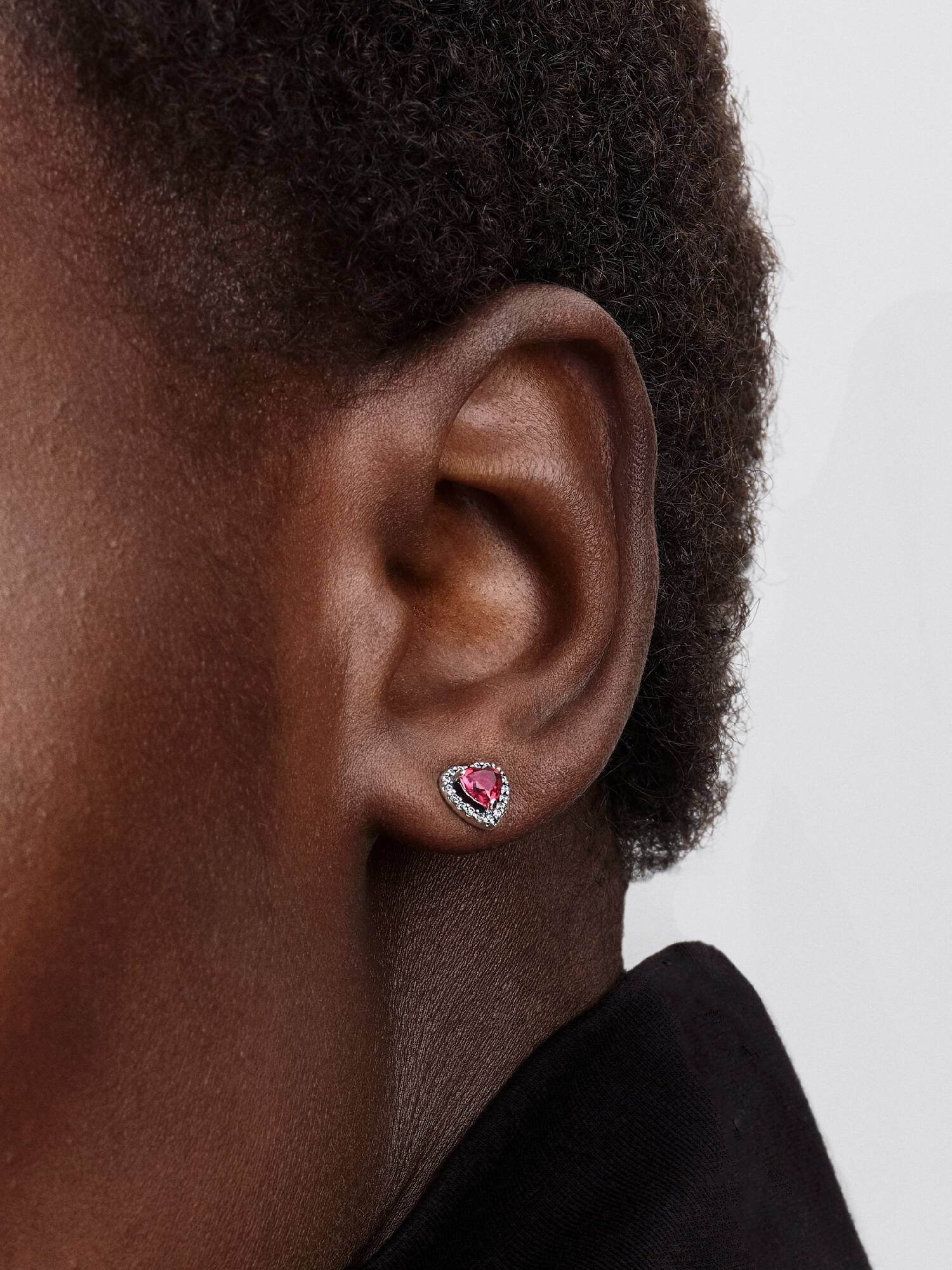 Aros de botón Corazón elevado