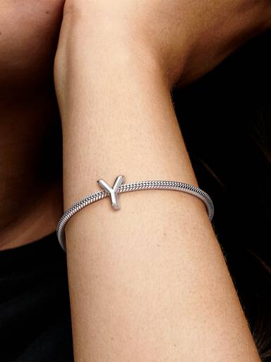 Charm del alfabeto Letra Y Talla única