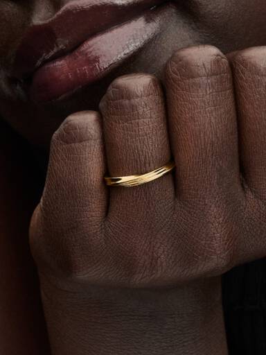 Anillo retorcido