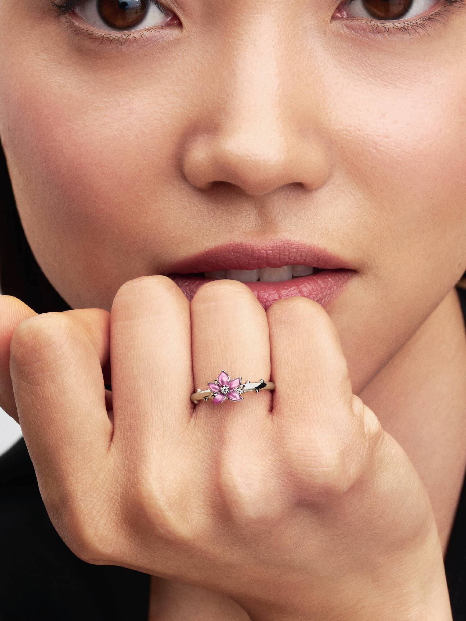 Anillo Flor de Cerezo de Mulan de Disney