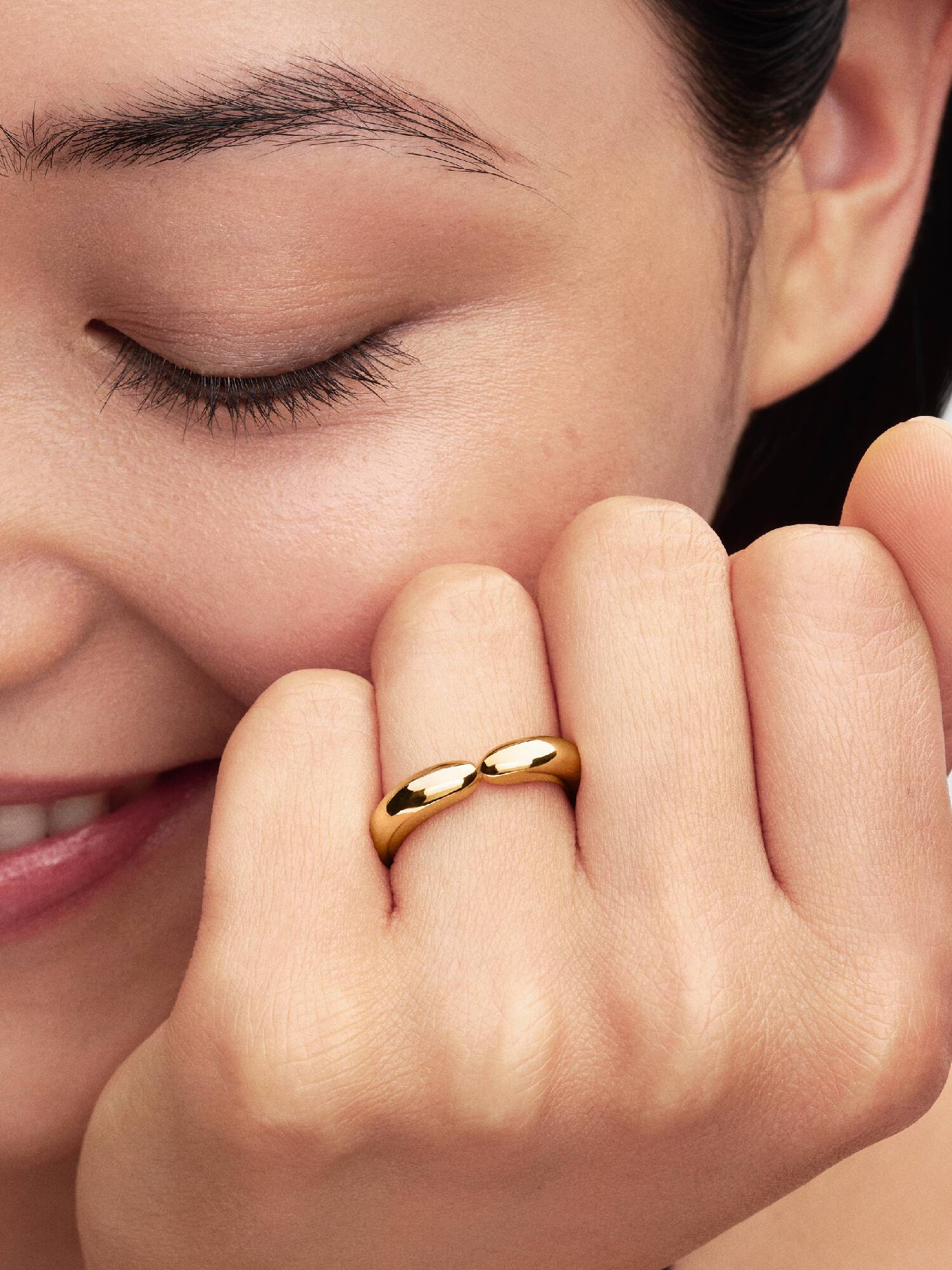 Anillo Hug de Winnie the Pooh de Disney 