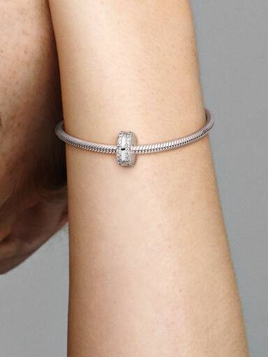 Charm Sujetador Doble línea de pavé