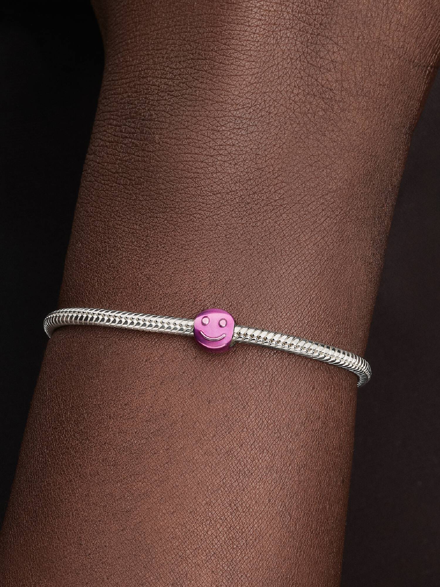 Mini Charm Carita feliz Rosa