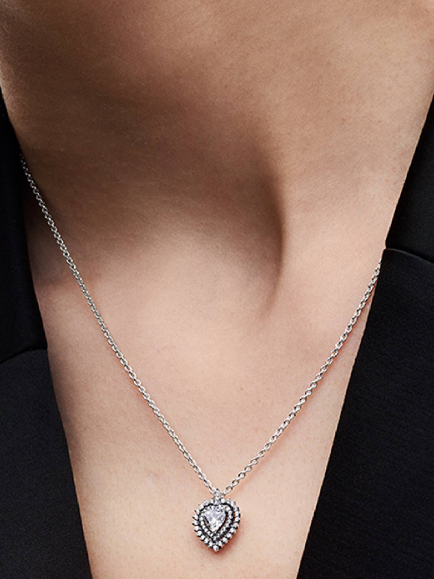 Collar Corazón Halo Brillante