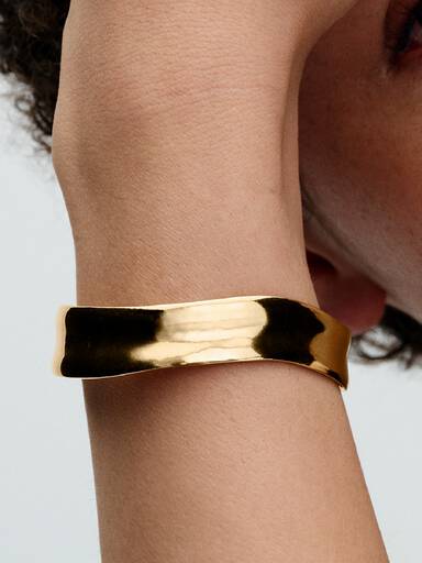 Brazalete Rígida Ancha Abierta Forma Orgánica 17 cm