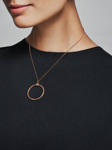 Medium 14k rose gold-plated O Pendant