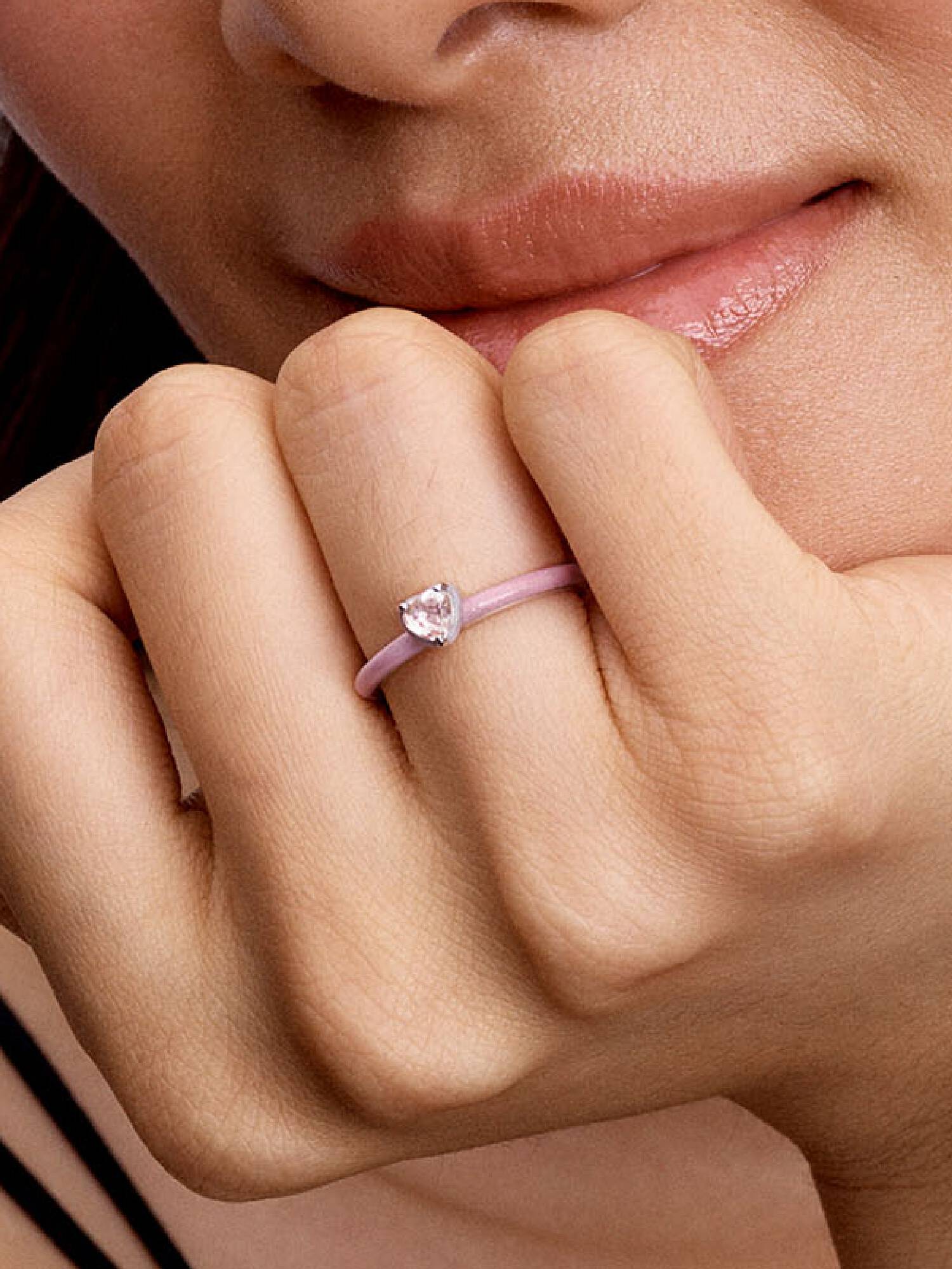 Anillo corazón chakra rosa