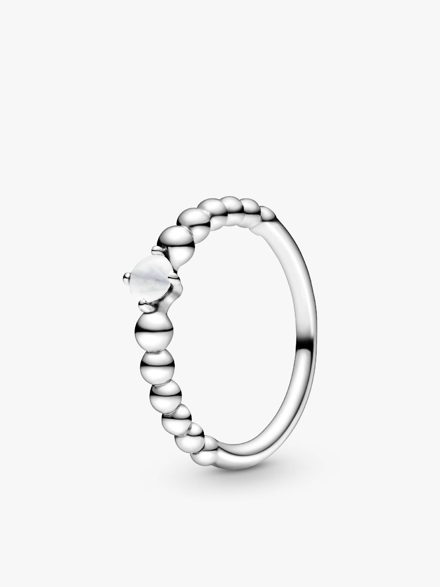 Anillo de Cuentas Blanco Lechoso