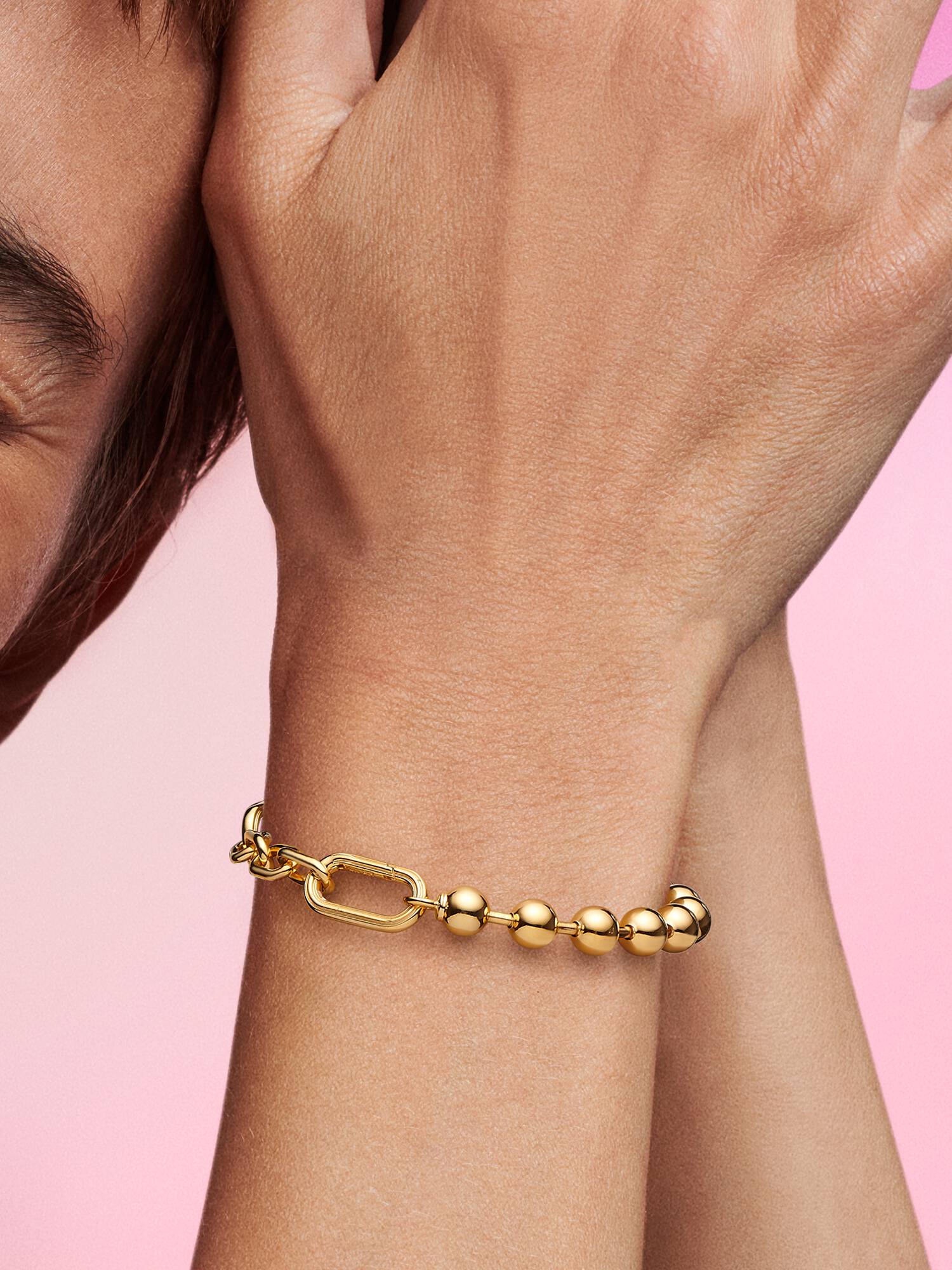 Brazalete de Eslabones Link y Cuentas Metálicas Pandora ME en Oro 14k