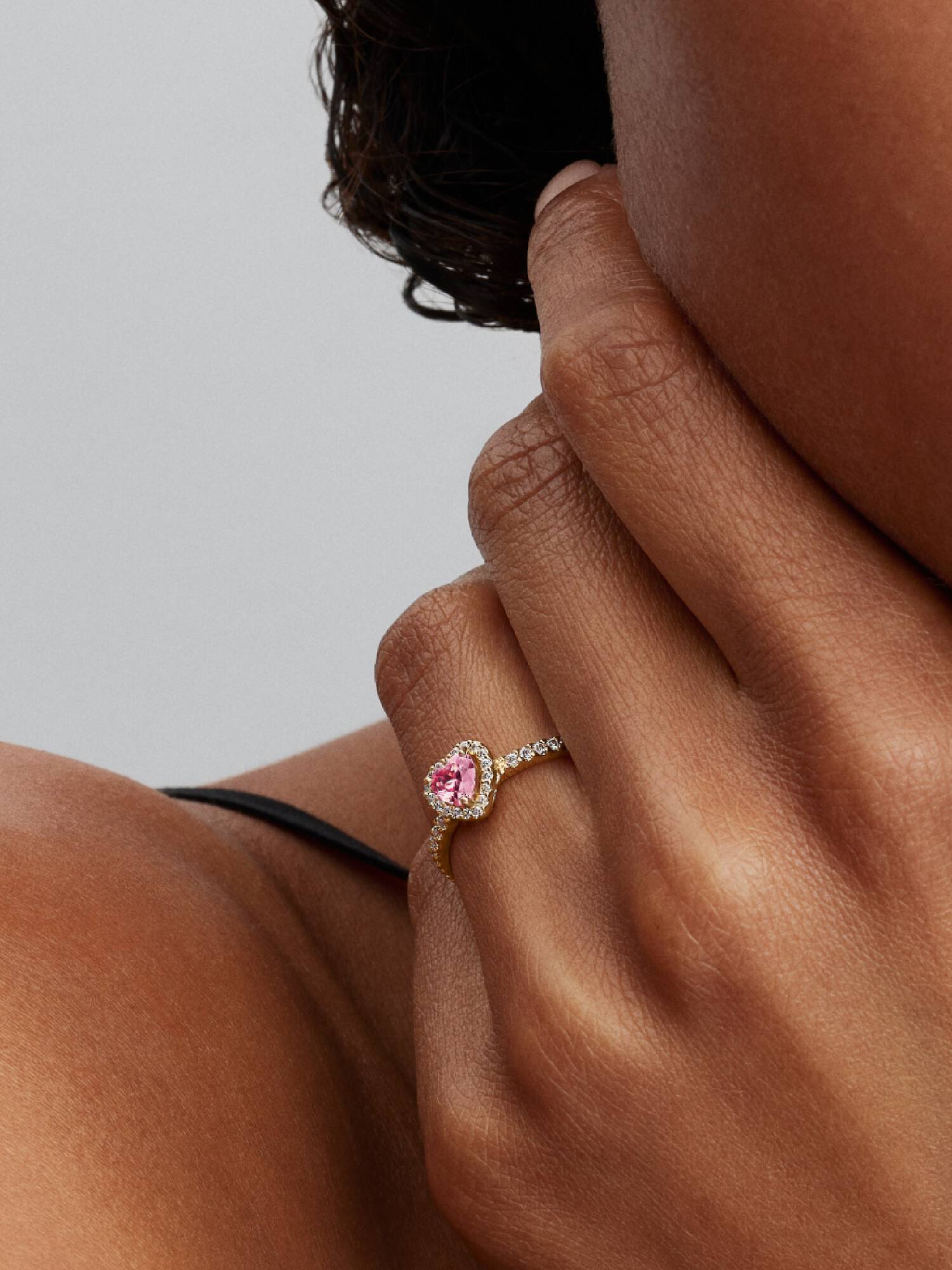 Anillo de Corazón rosa elevado