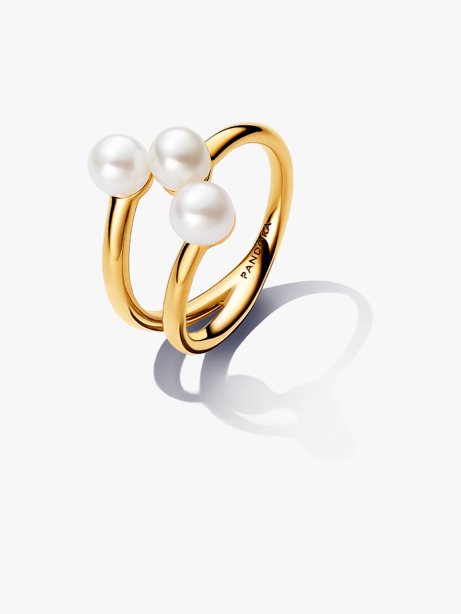 Anillo abierto de perla cultivada de agua dulce tratada