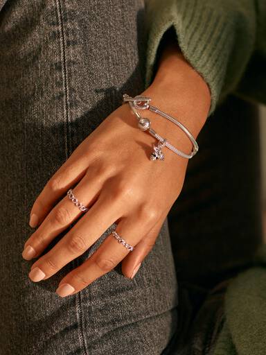 Charm del alfabeto Letra Y Talla única